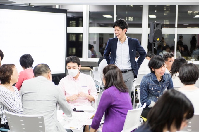 ファシリテーションのようす(上井さん)