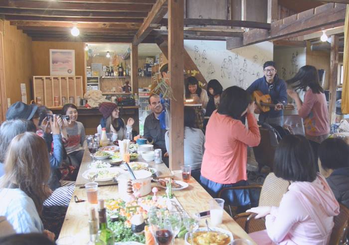 ハモニカ横丁の様子