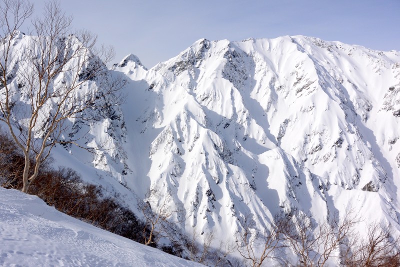PW_白馬の写真_Next to Kaerazu no ken (in the middle)