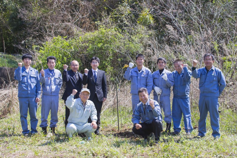 新入社員、桜の入社記念植樹