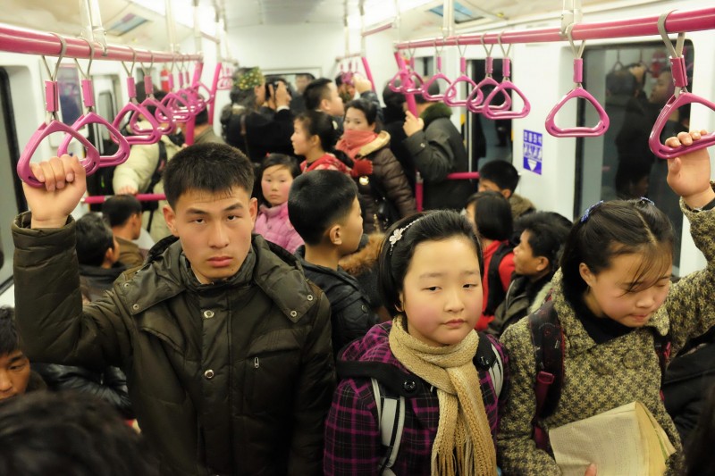 北朝鮮の車内にて（田村さん撮影）