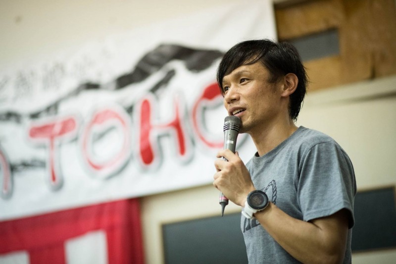 大会ではマイクを握って会場を盛り上げることも。