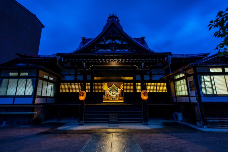4.お寺写真正面