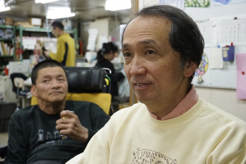 １新居インタビュー上半身