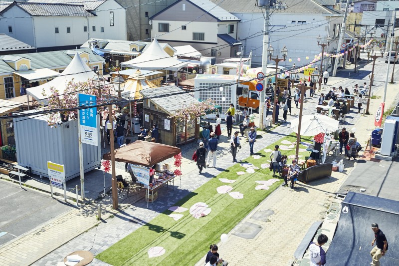 多くの飲食店が開業し、うち3店舗が新店舗を借りて巣立っていった復興商店街「橋通りCOMMON」。2017年11月に閉場し、新たなコンセプトでの再開準備中。