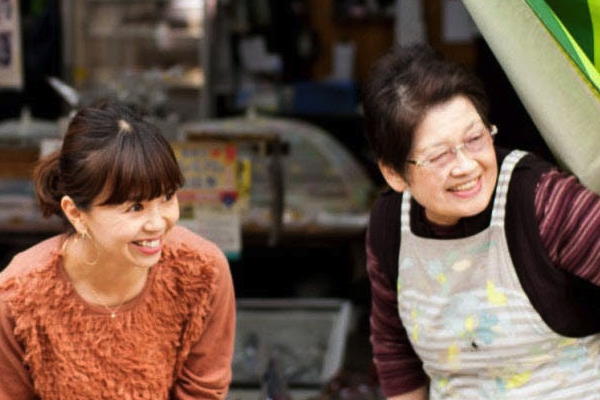 地域にとけこんで活動する矢田さん