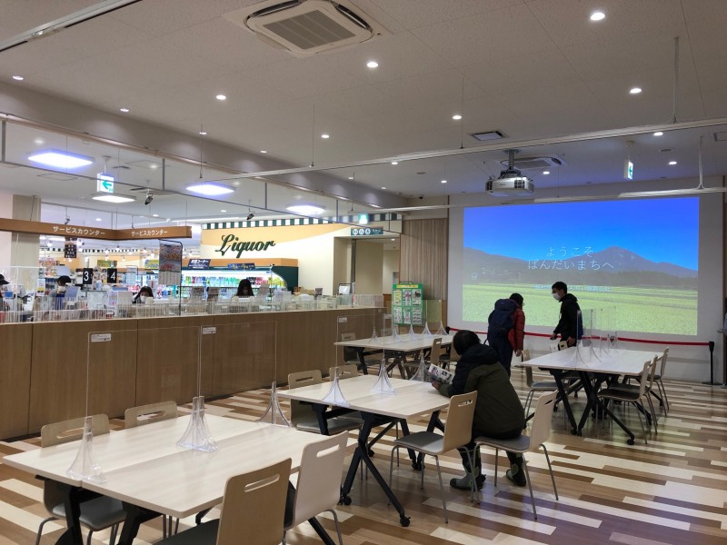 04リオンドール内交流スペース