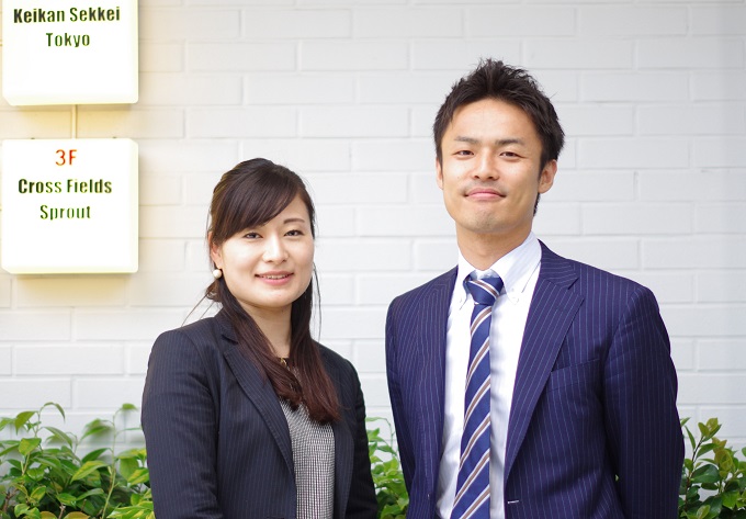 クロスフィールズが入居するオフィスの前にて。