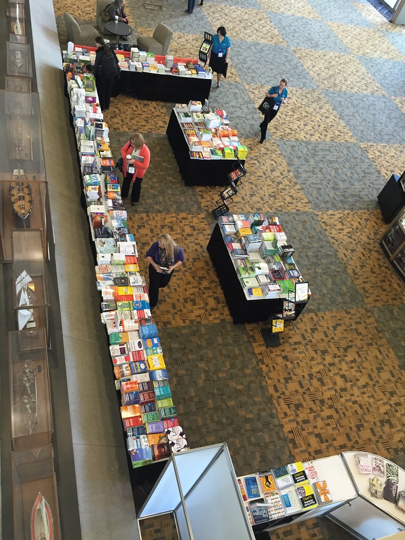 ブックコーナー