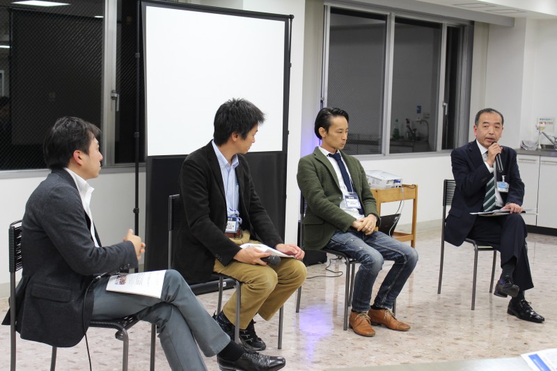 公開インタビューの様子