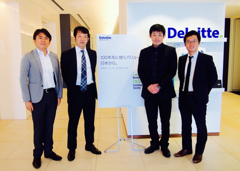 エティックスタッフ2人も加わり。このメンバーでプログラム進めてゆきます!