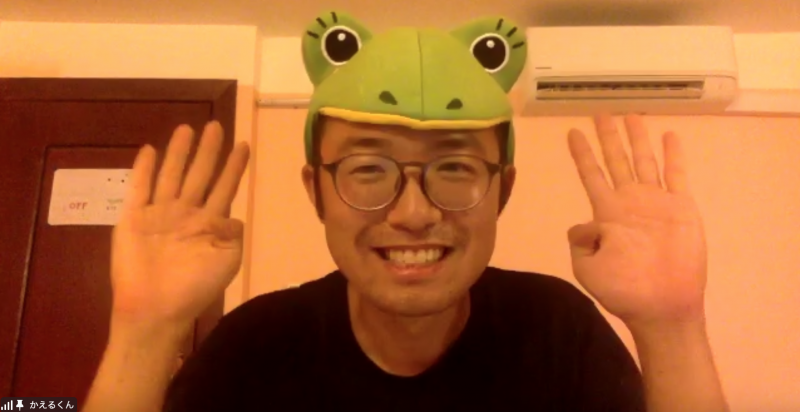 取材中の橋本さん