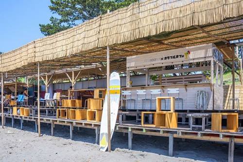 カラフルカフェ