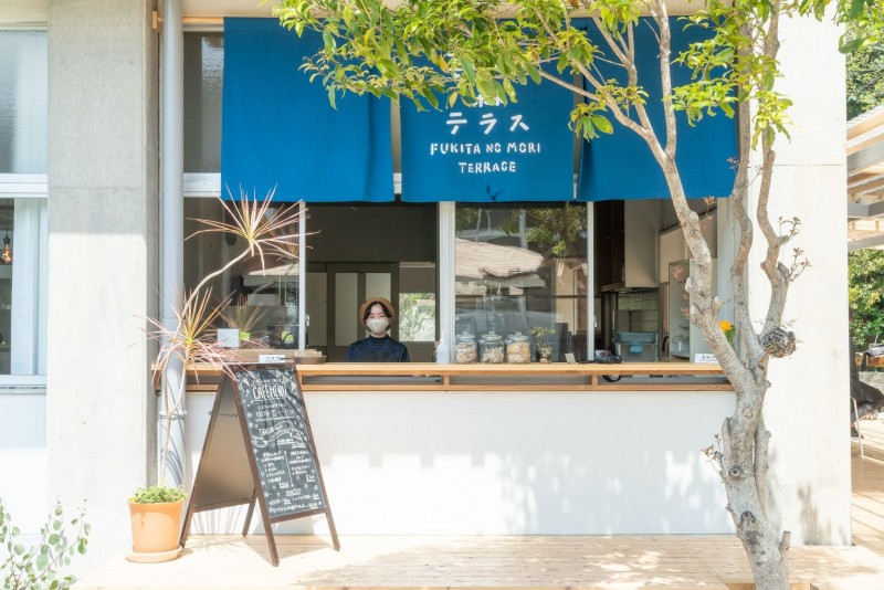 葺田の森テラス