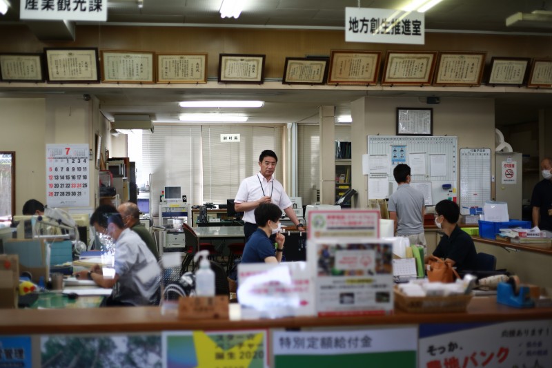 陦梧帆縺ｮ縺ゅ◆縺ｾ縺ｮ荳ｭ・隘ｿ邊溷・4X9A9711