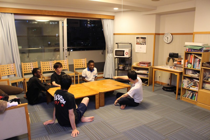 談話室(寮棟内)風景