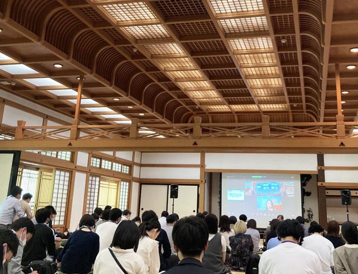 c2b32927-57e4-4e69-a015-8cd22d92e1c7