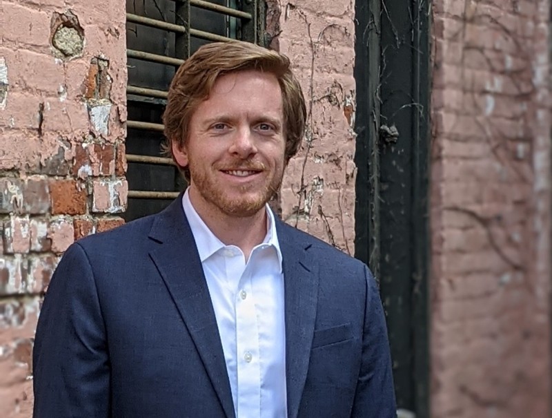 Stuckert Head Shotトリミング後