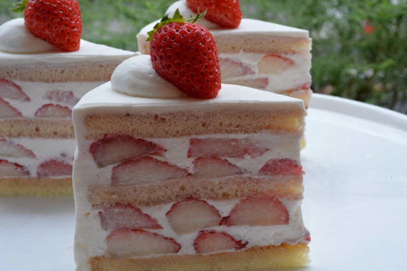 2_いちごたっぷりのショートケーキ