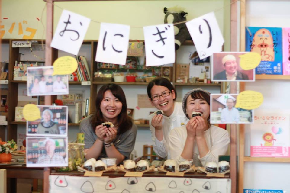 左からゆきさん、さくらさん、あいりさん