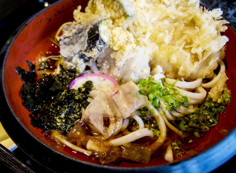 「みなみ家」の天ぷらうどん