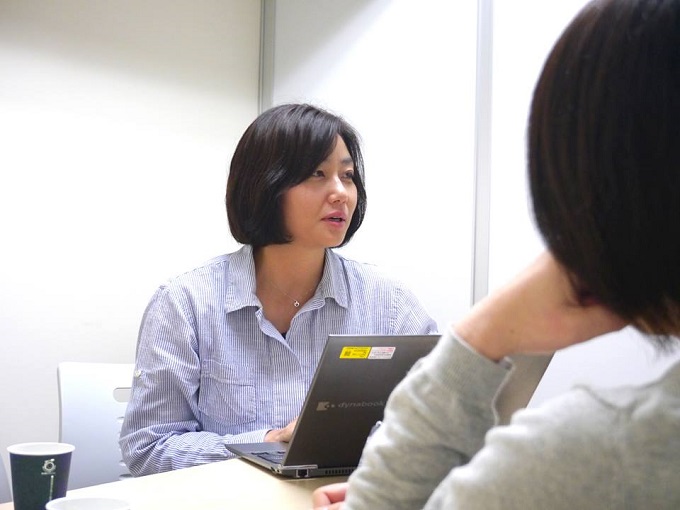 インタビューの様子