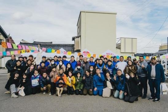 「一本杉復興マルシェ」に集まった人たち